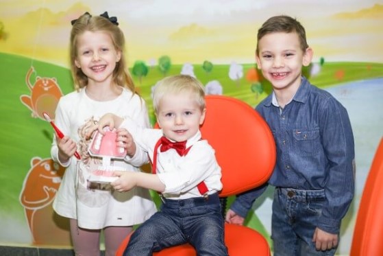 Ранний кариес молочных зубов